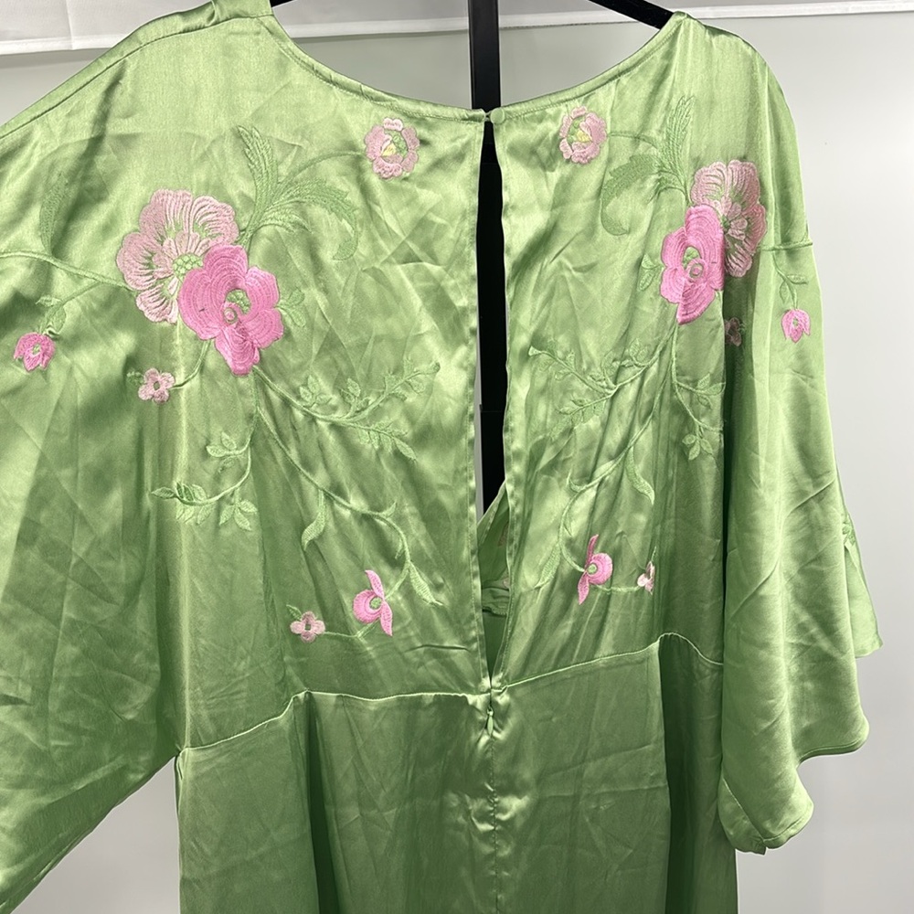 Asos Curve Design Green Floral Satin Kimono Dress Size 18 - Picture 10 of 11